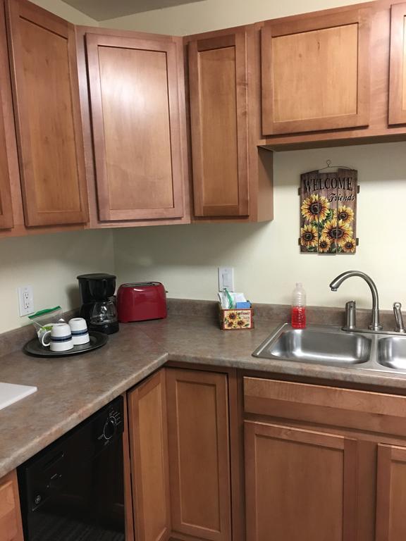 Anchorage Uptown Suites 外观 照片