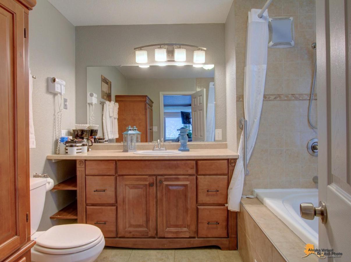 Anchorage Uptown Suites 外观 照片